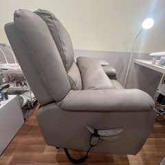 フットネイルチェア・電動垂直昇降リクライニングチェア、床上げ