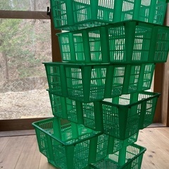 プラスチック製スタッキングバスケット6個