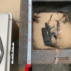 お茶道具　炉　五徳つき