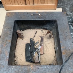 お茶道具　炉　五徳つきの画像