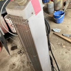 遠赤外線ヒーター　　デンソー　EC-15R 200v