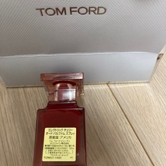 トムフォード香水エレクトリックチェリー30mlの画像