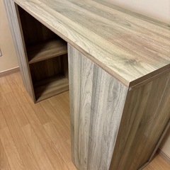 【取引中】デスクテーブル・椅子の画像