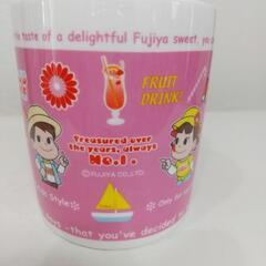 ペコちゃん フルーツ マグカップ　不二家　ピンク色の画像