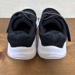 アンダーアーマー　スニーカー　18cmの画像