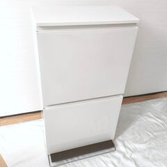 ニトリ・すっきり収まる薄型ワイドペダルペール・ゴミ箱・2段40L...