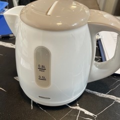 【ジモティー割】パン・パシフィック 0.8L 電気ケトル（ID712）