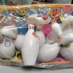 アンパンマントランポリンとボウリングの画像