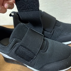 スニーカー　23cmの画像