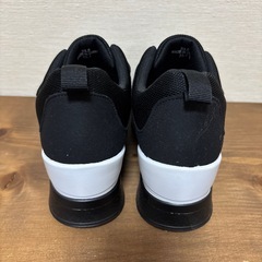 スニーカー　23cmの画像