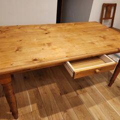 カントリー風ダイニングセット
