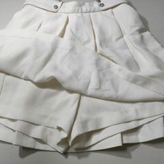 値下げ！　膝丈スカート　INGNI　白ホワイト　キュロットの画像