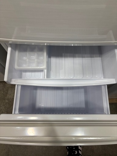 シャープ】137L冷凍冷蔵庫☆2017年製 クリーニング済 管理番号70703