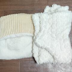 ダイソー商品、フットウォーマー　フワモコひざ掛け