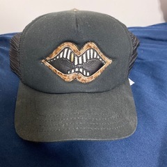 CHROME HEARTS リップデザインキャップ CHROME HEARTS リップデザイン トラッカーキャップ