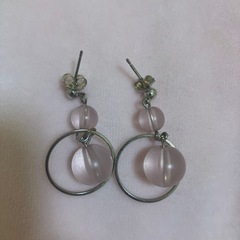 ピアス