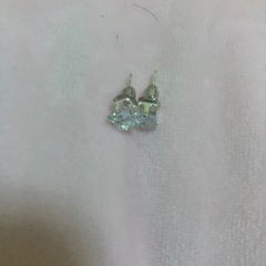 ピアス