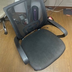 オフィスチェア黒の画像