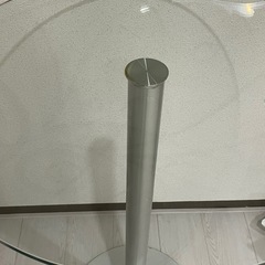 【オシャレ＆シンプル】ガラスのバーテーブルとバーチェア（値下げし...