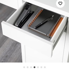 IKEA⭐︎MICKE⭐︎ミッケ⭐︎ホワイト⭐︎チェアの画像