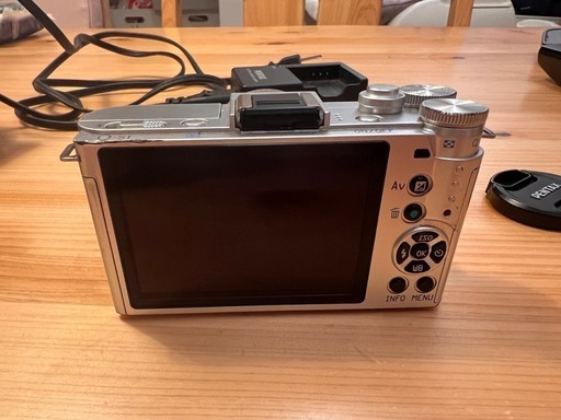 受け渡し決定】PENTAX Q-S1 ダブルズームキット お値下げ交渉可能です