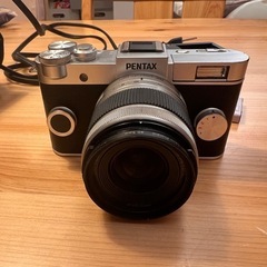 【受け渡し決定】PENTAX Q-S1 ダブルズームキット　　　お値下げ交渉可能ですの画像