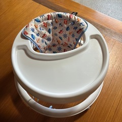 子供用　歩行器