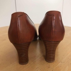 ストールマンテラッシ　ブラウンパンプス　23cm ポインテッドトゥ ハイヒールの画像