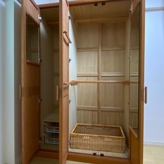 広島府中の洋服タンス、木材は桜ですの画像