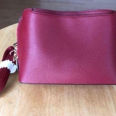 ショルダーバッグ　きれいめ ポシェット レッドの画像