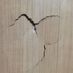 部屋扉の凹み修復依頼