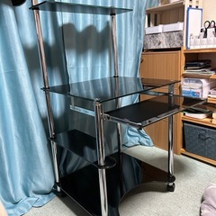 ガラスパソコンデスク