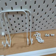 【引渡予定調整済】IKEA有孔ボード の画像