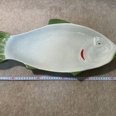 料理を盛り付ける長皿（大）を無料で