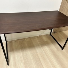 パソコンデスク(引越しに伴って、即受け渡し可能です)