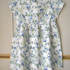 ワンピース　花柄　サイズ100