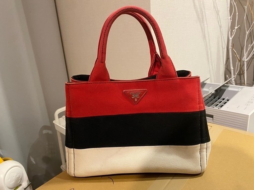 【早い者勝ち】PRADA ハンドバッグ