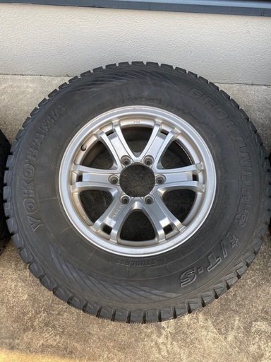 スタッドレスタイヤ