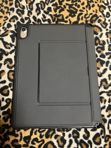 Apple iPad 11世代　（A16）シルバー　128GB