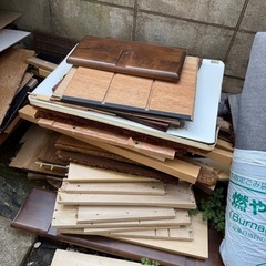 廃材 木材 タンスの画像