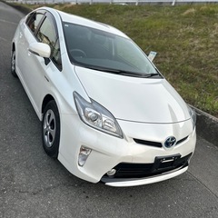 安　プリウス30 H25年車　距離87000 車検2年込み込み値段