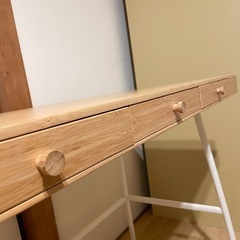 IKEA デスク LILLÅSEN リルオーセン(3/31まで、現地引き取り限定)の画像