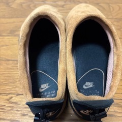 NIKE エアモックの画像