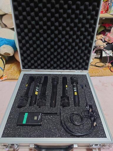 【動作品】 SOUND PURE 8011II ワイヤレスシステム ハンドマイク×6 チューナー機×3 ヘッドセット 8022e 保管ケース　マイクスタンド