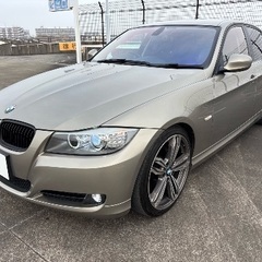 東京発!BMW 320i カスタム美車!奇跡の2万km!検R8年3月!希少カラー!即日OKの画像