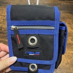 腰道具入れ