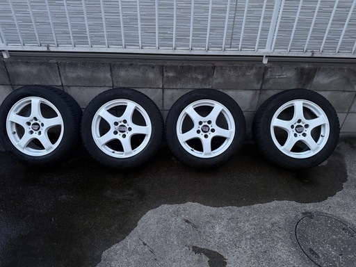 205/55/16 スタッドレスタイヤ 2023年製