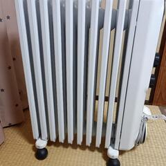 デロンギオイルヒーター　RHJ35m1015-BKの画像