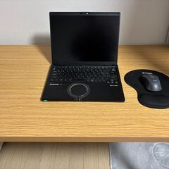 【無料、本日限定】PCデスクの画像