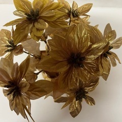 造花ゴールドポリンセチア